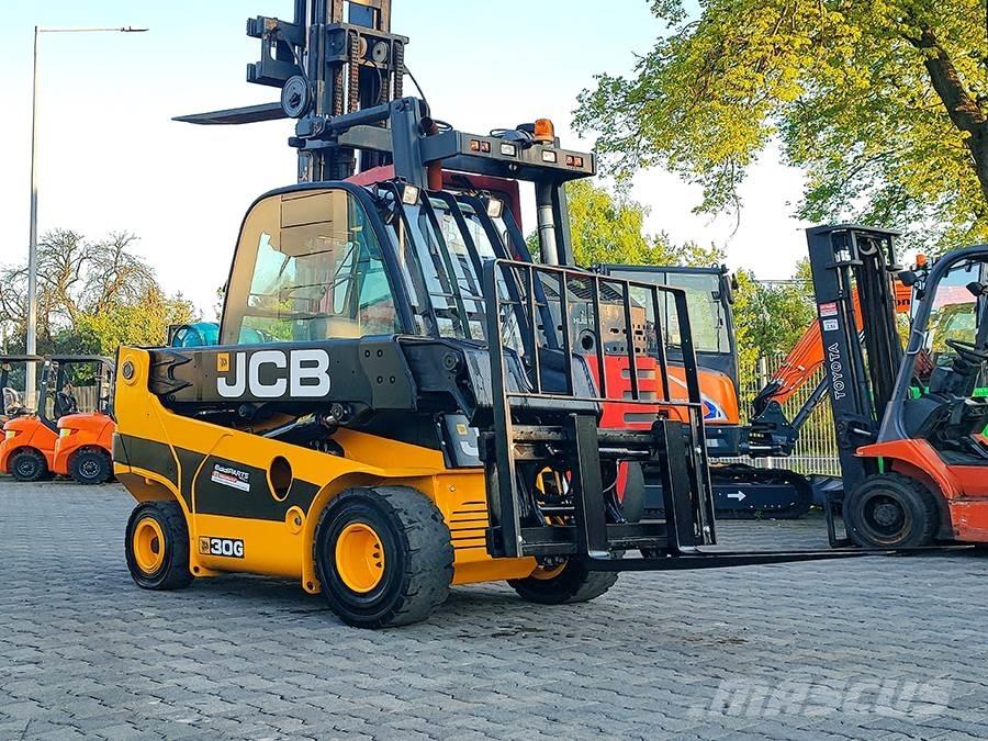 JCB TLT30G Gasolmotviktstruckar