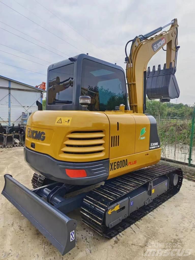 XCMG XE 60 DA Bandgrävare