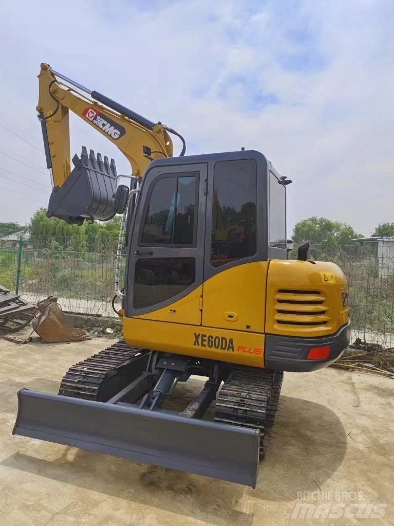 XCMG XE 60 DA Bandgrävare