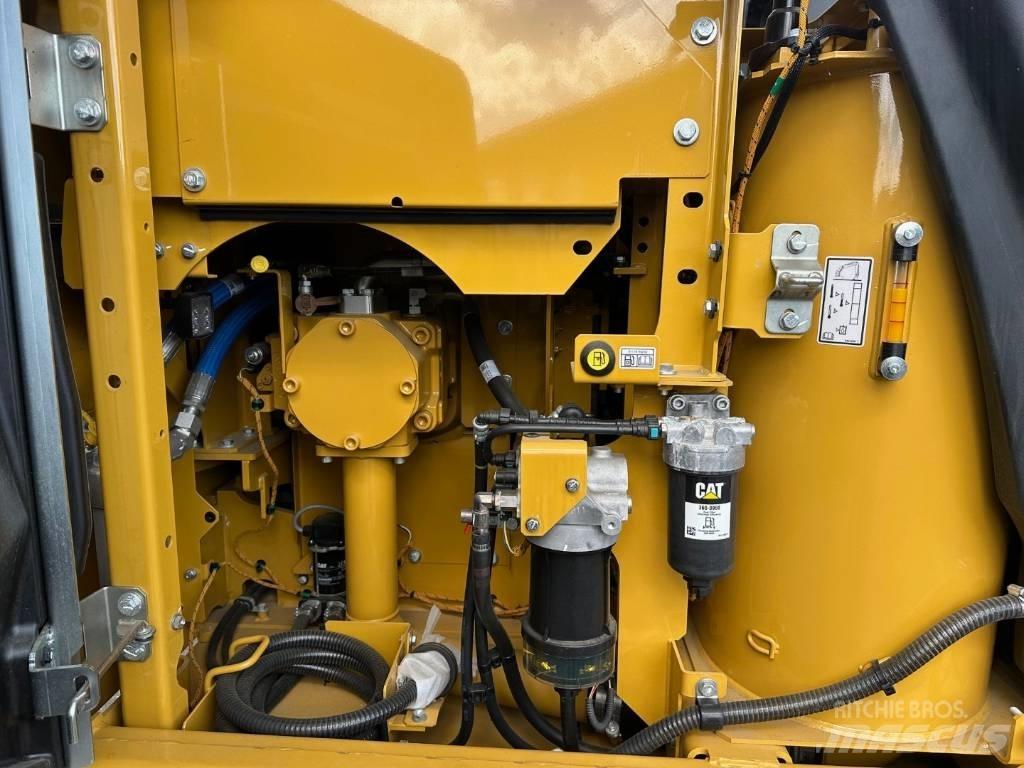 CAT 317 Bandgrävare