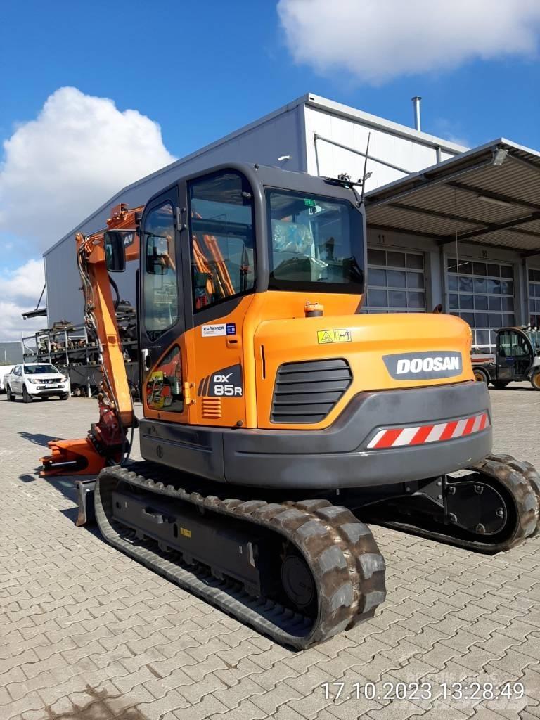 Develon DX 85 R-3 Midigrävmaskiner 7t - 12t