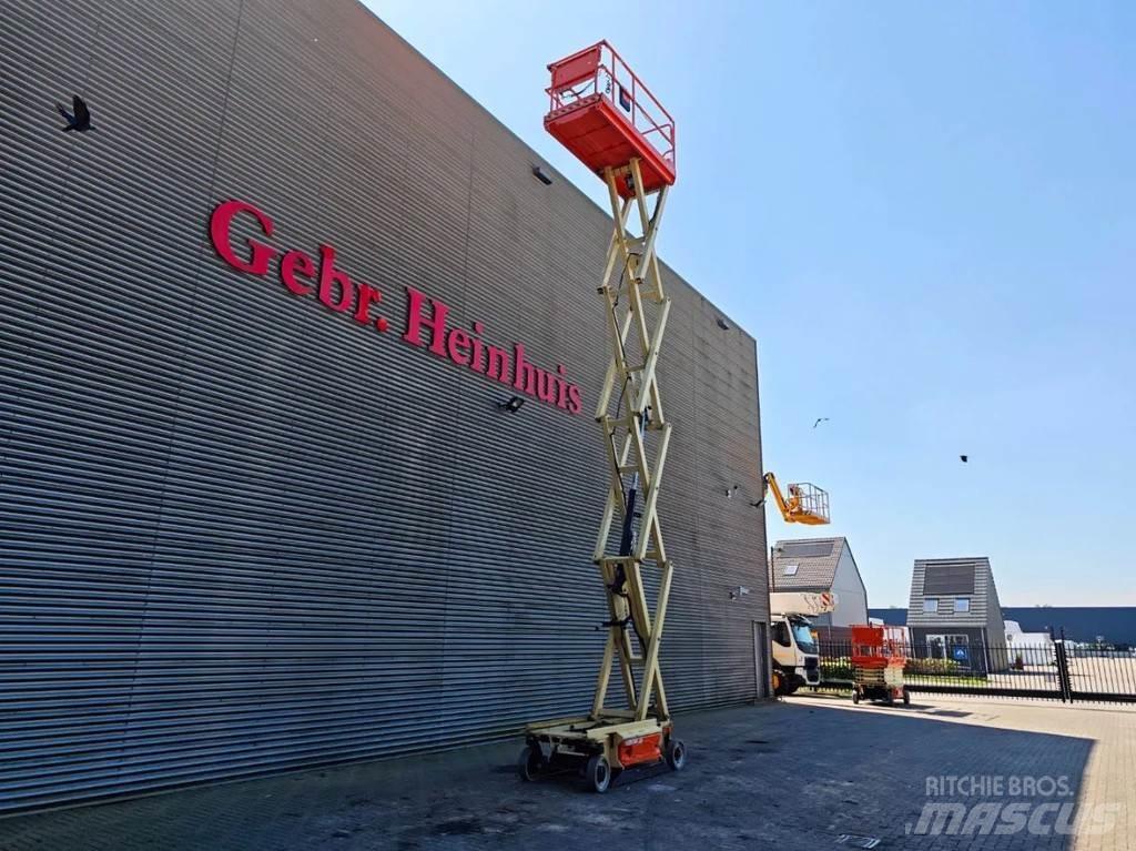 JLG 3246 ES Saxliftar