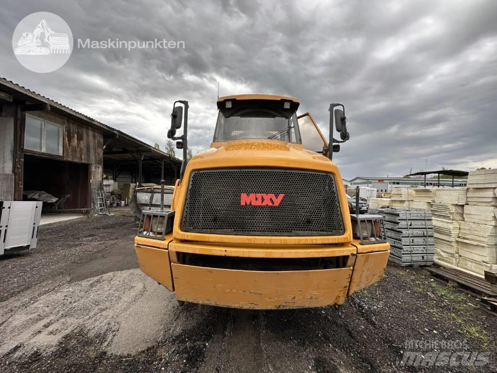 Moxy MT 25 Midjestyrd dumper
