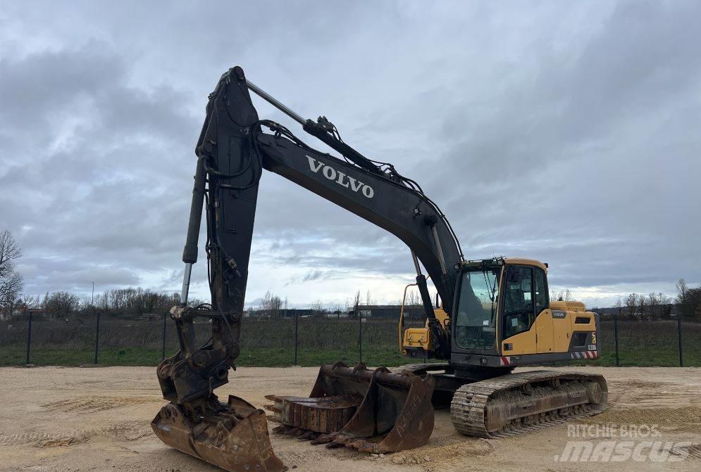 Volvo EC 220 DL Bandgrävare