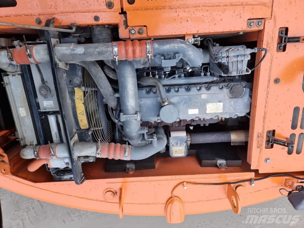 Doosan DX 140 LC Bandgrävare