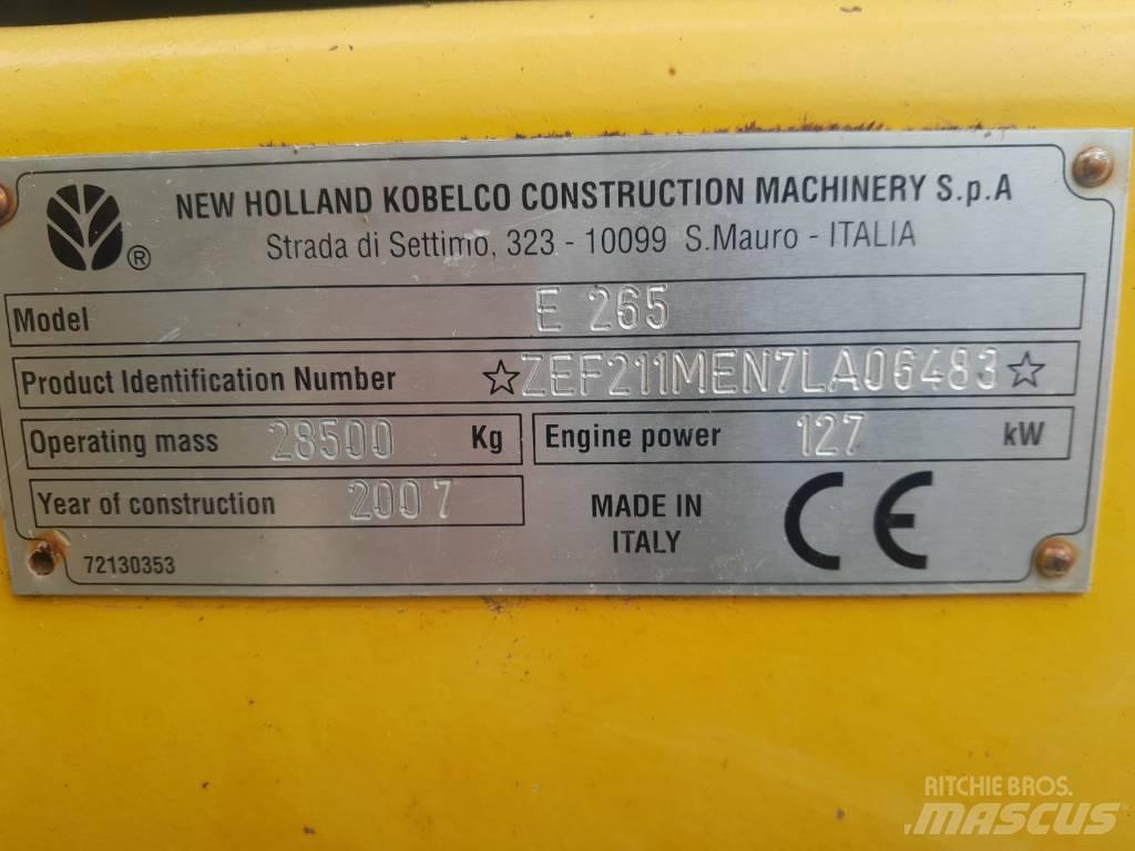 New Holland E 265 Bandgrävare