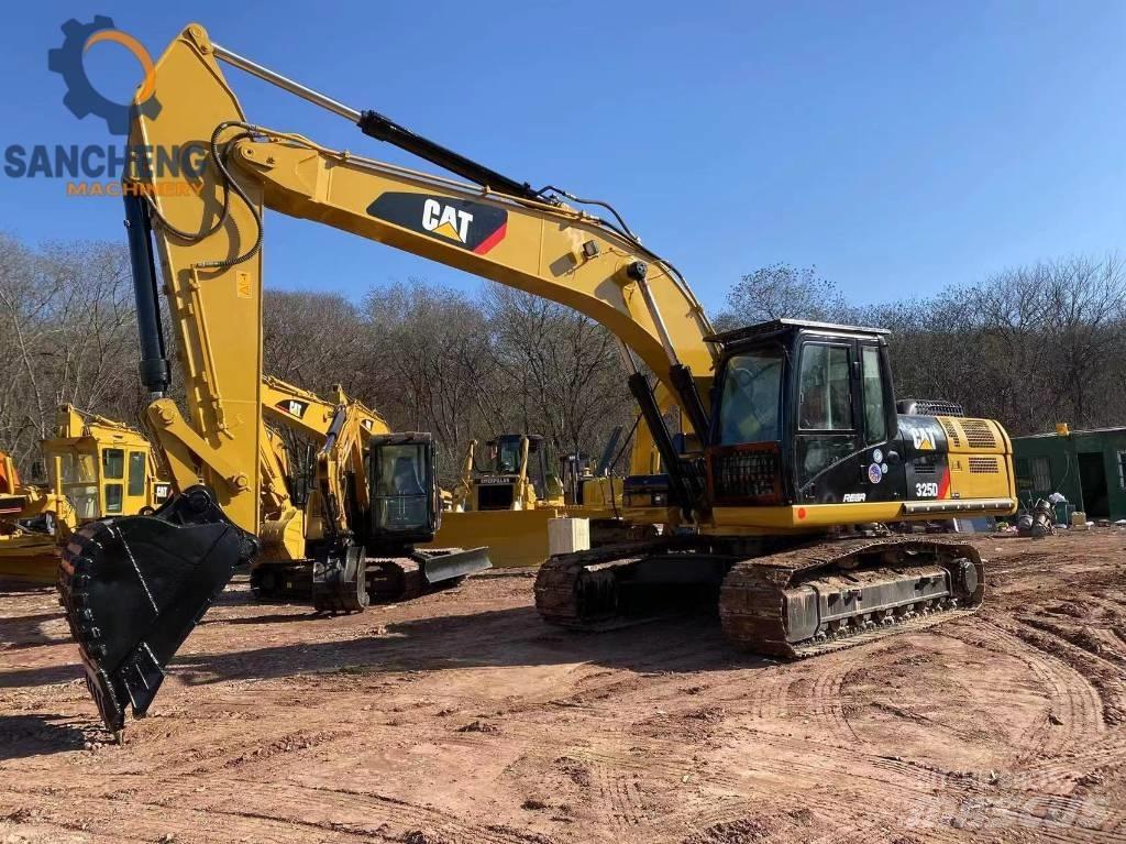 CAT 325 D Bandgrävare