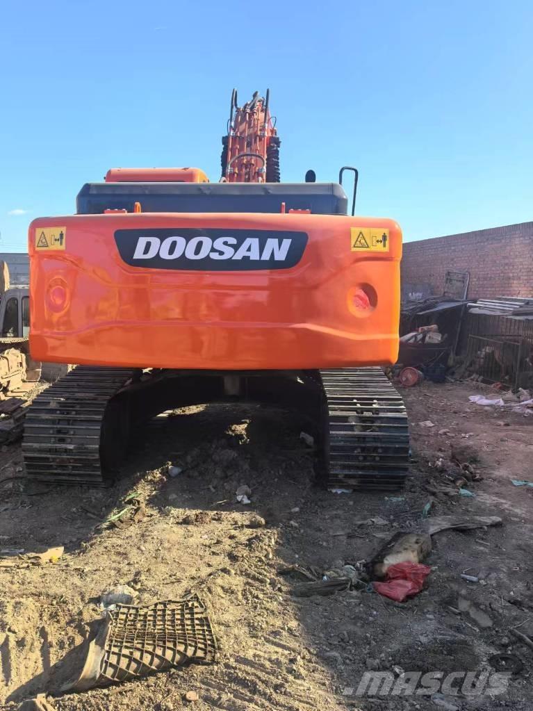 Doosan DX 225 LC-9C Bandgrävare