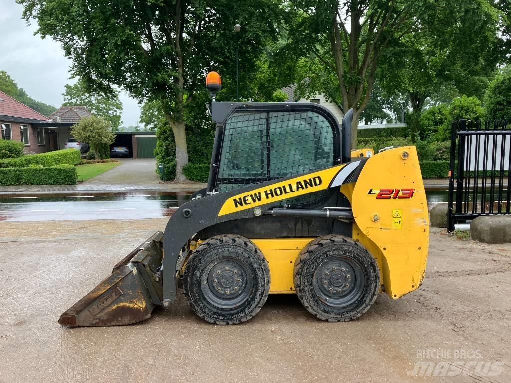 New Holland L 213 Kompaktlastare