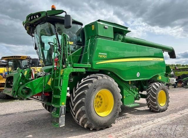 John Deere T 670 Skördetröskor