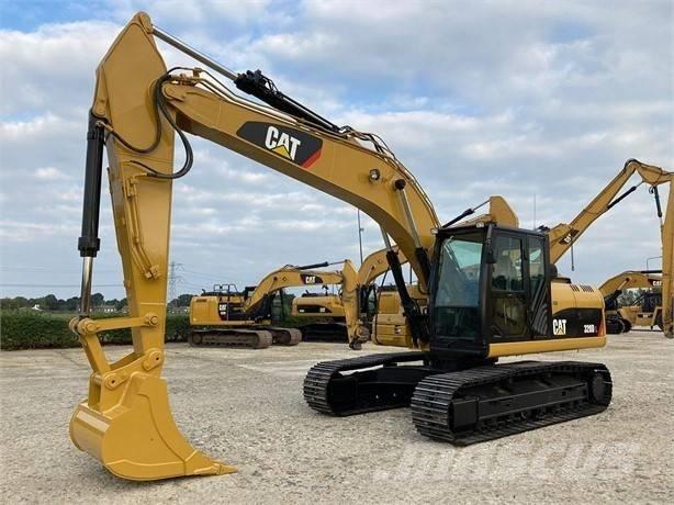 CAT 320 D L Bandgrävare
