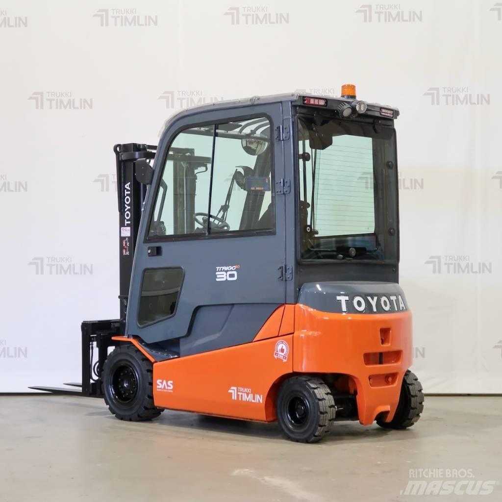 Toyota 8FBMT30 Elmotviktstruckar