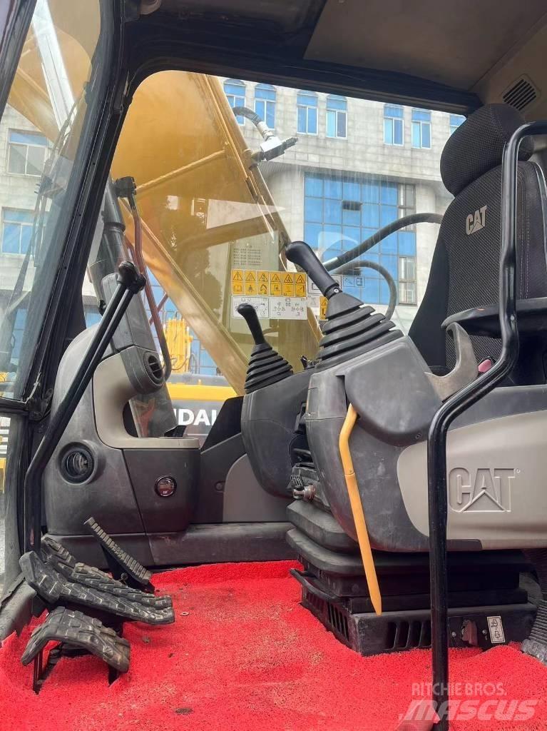 CAT 312D2GC Midigrävmaskiner 7t - 12t