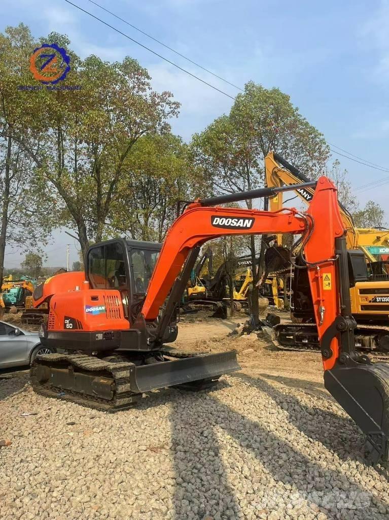Doosan DX 60 Minigrävare < 7t