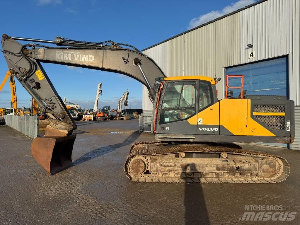 Volvo EC 250 EL Bandgrävare