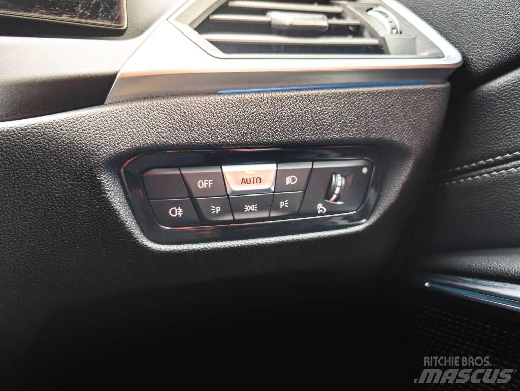 BMW 330e Personbilar