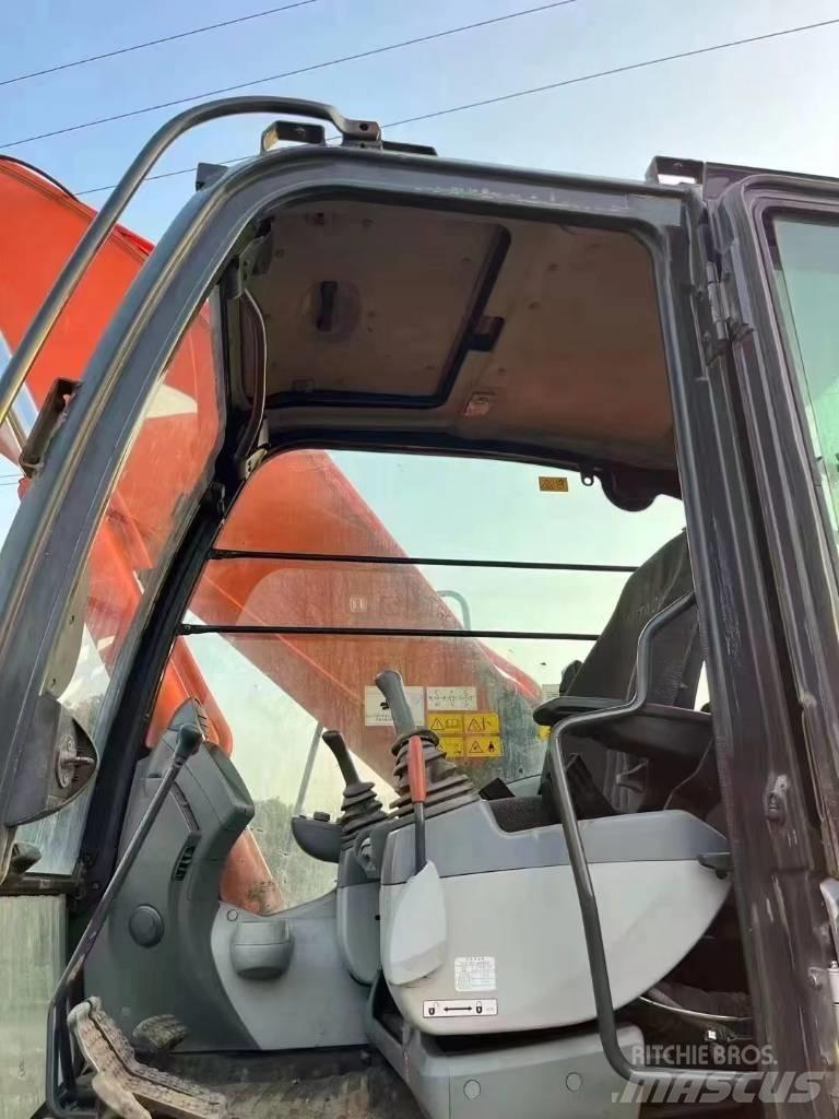 Hitachi ZX 300 Bandgrävare