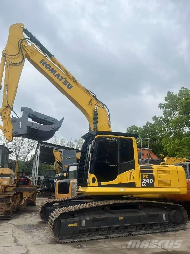 Komatsu PC 240 Bandgrävare