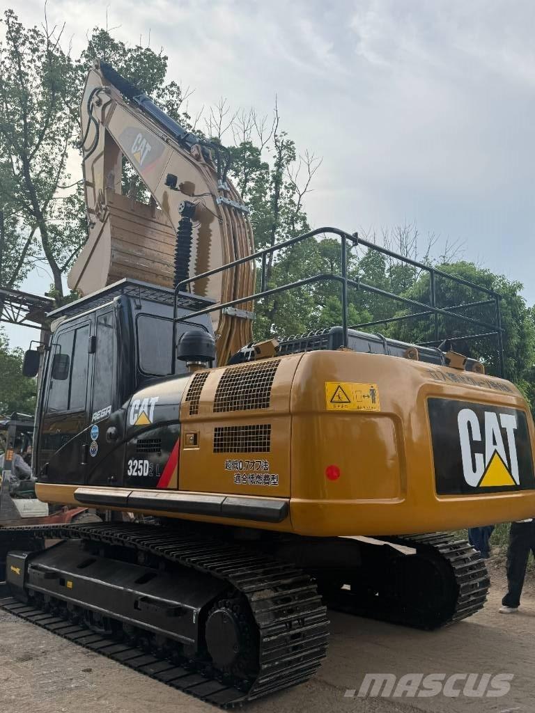 CAT CAT325D Bandgrävare