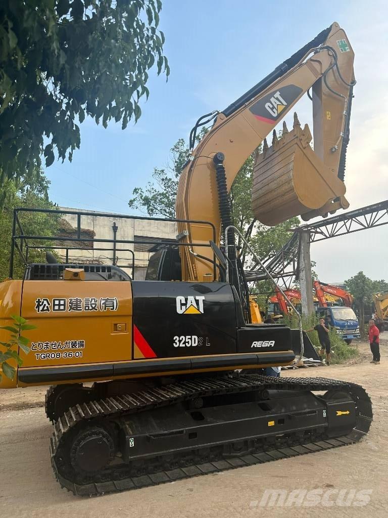CAT CAT325D Bandgrävare