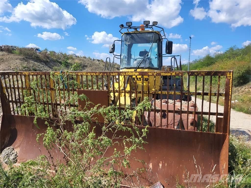 Komatsu WF 450T-3 Entreprenad - Övrigt