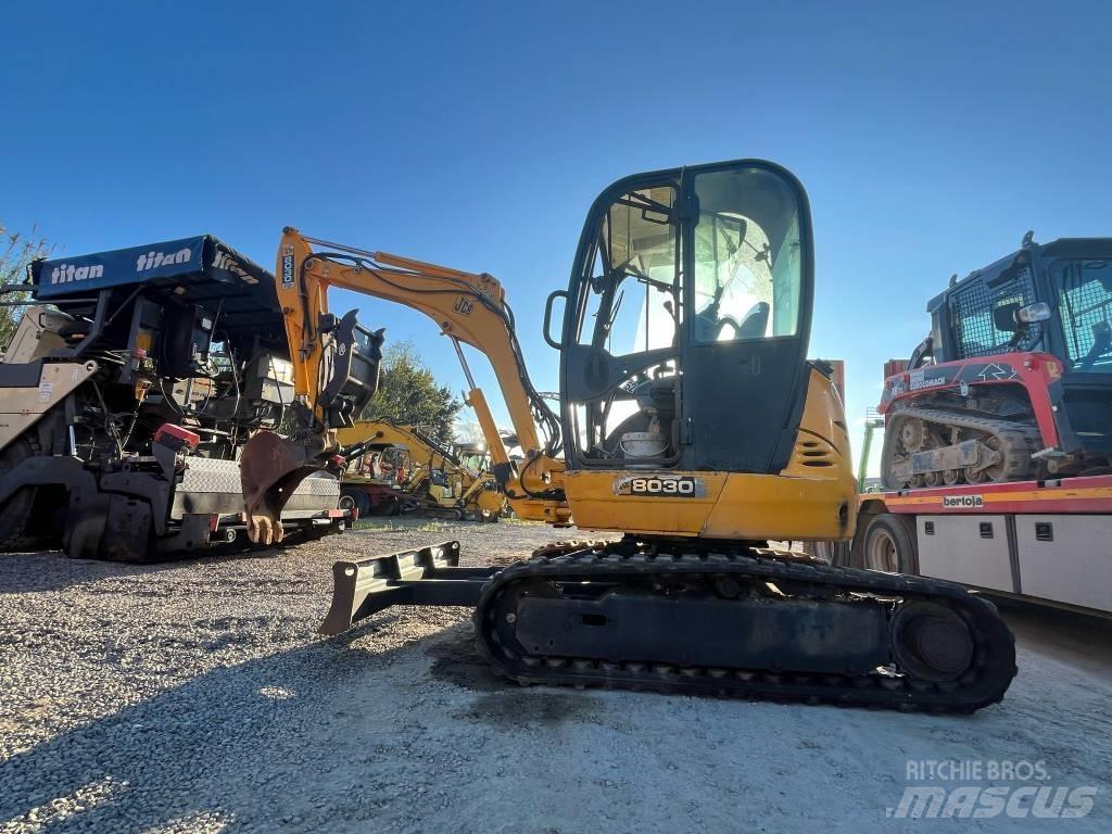 JCB 8030 Minigrävare < 7t