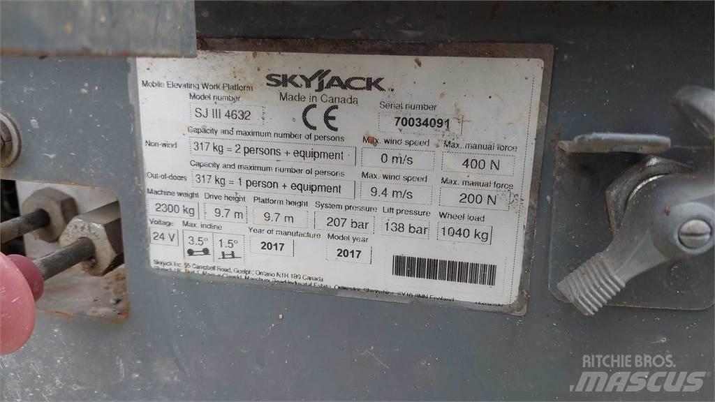 SkyJack SJIII4632 Saxliftar