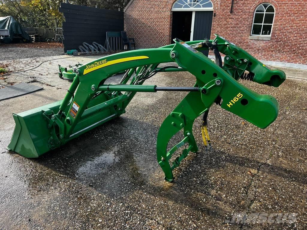 John Deere 3045 R Traktorer
