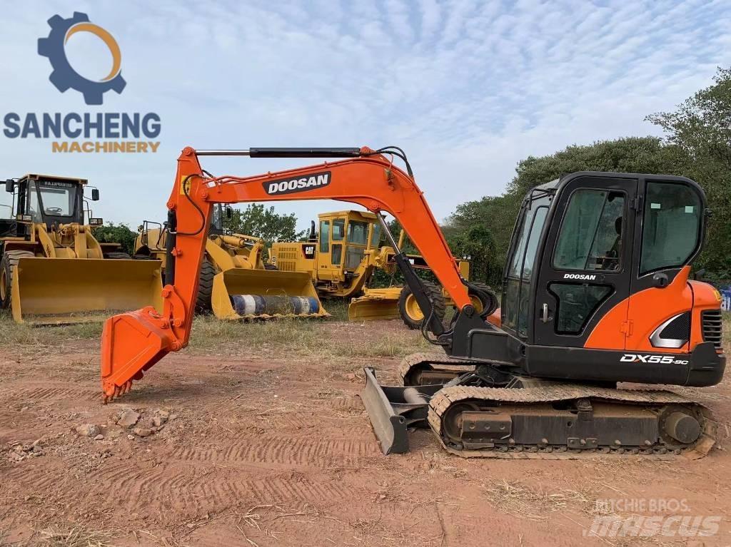 Doosan DX 55 Bandgrävare