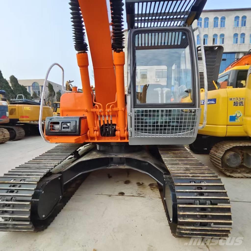 Hitachi EX 120 Midigrävmaskiner 7t - 12t