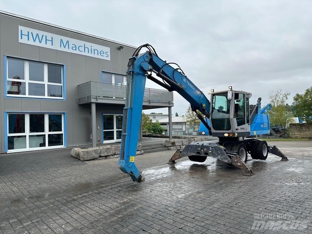 Fuchs MHL 320 D Avfalls / industri hantering