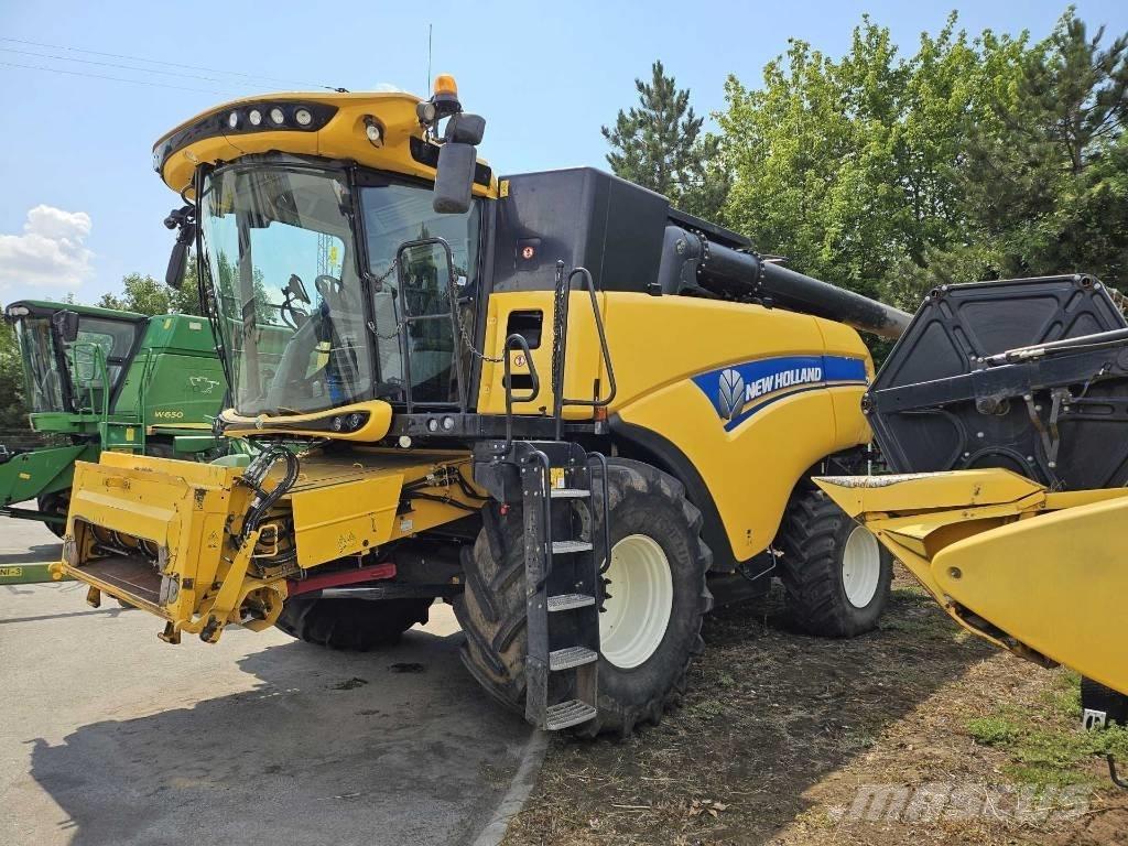New Holland CX8.70 Skördetröskor