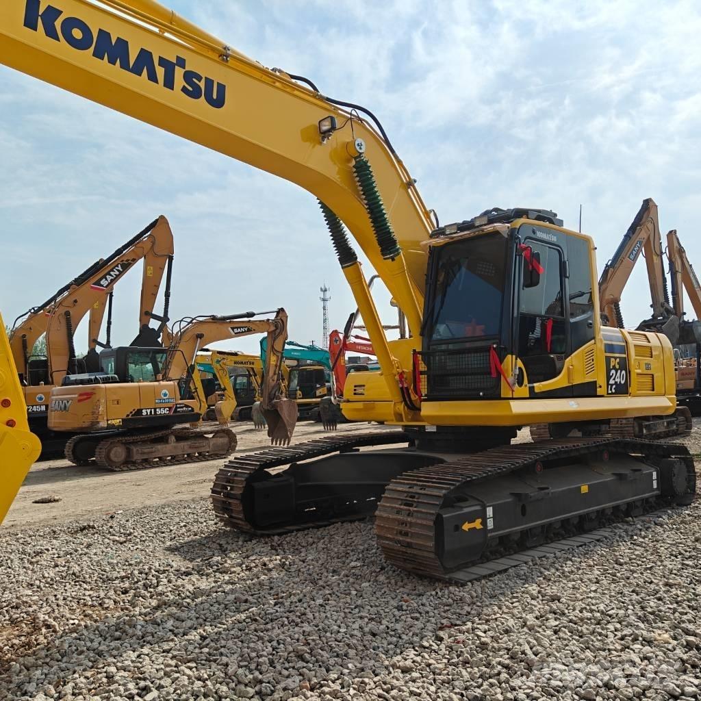 Komatsu 240LC-8 Bandgrävare