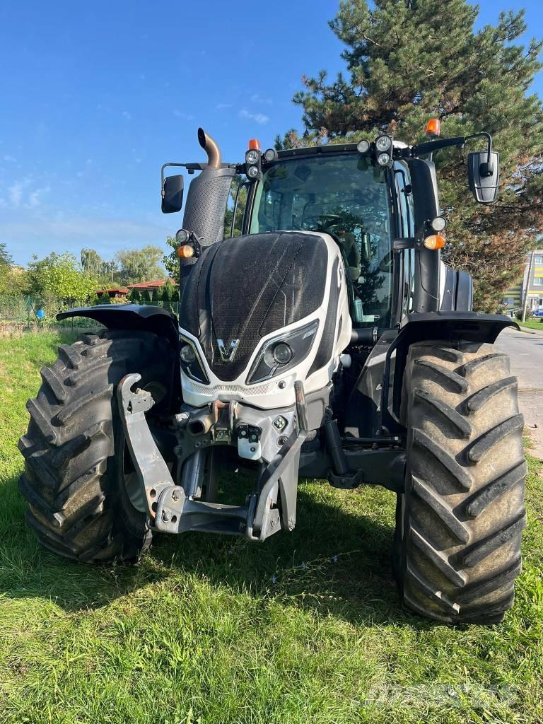 Valtra T234 Versu Traktorer
