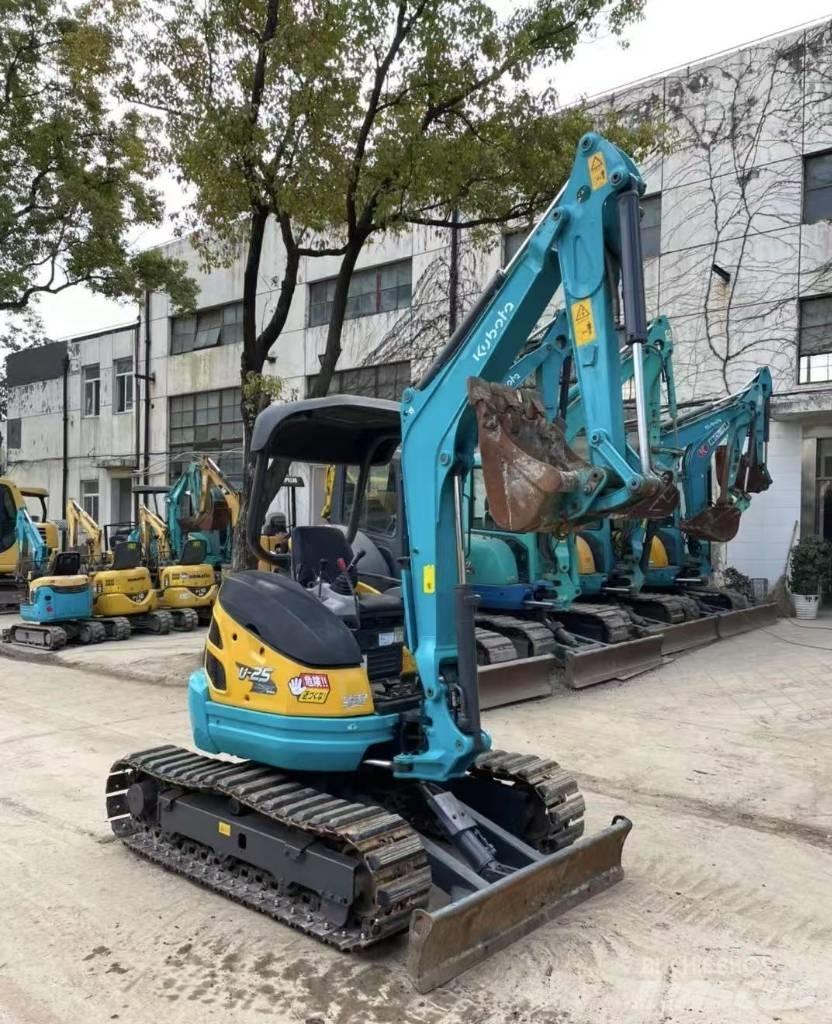 Kubota 25 Minigrävare < 7t