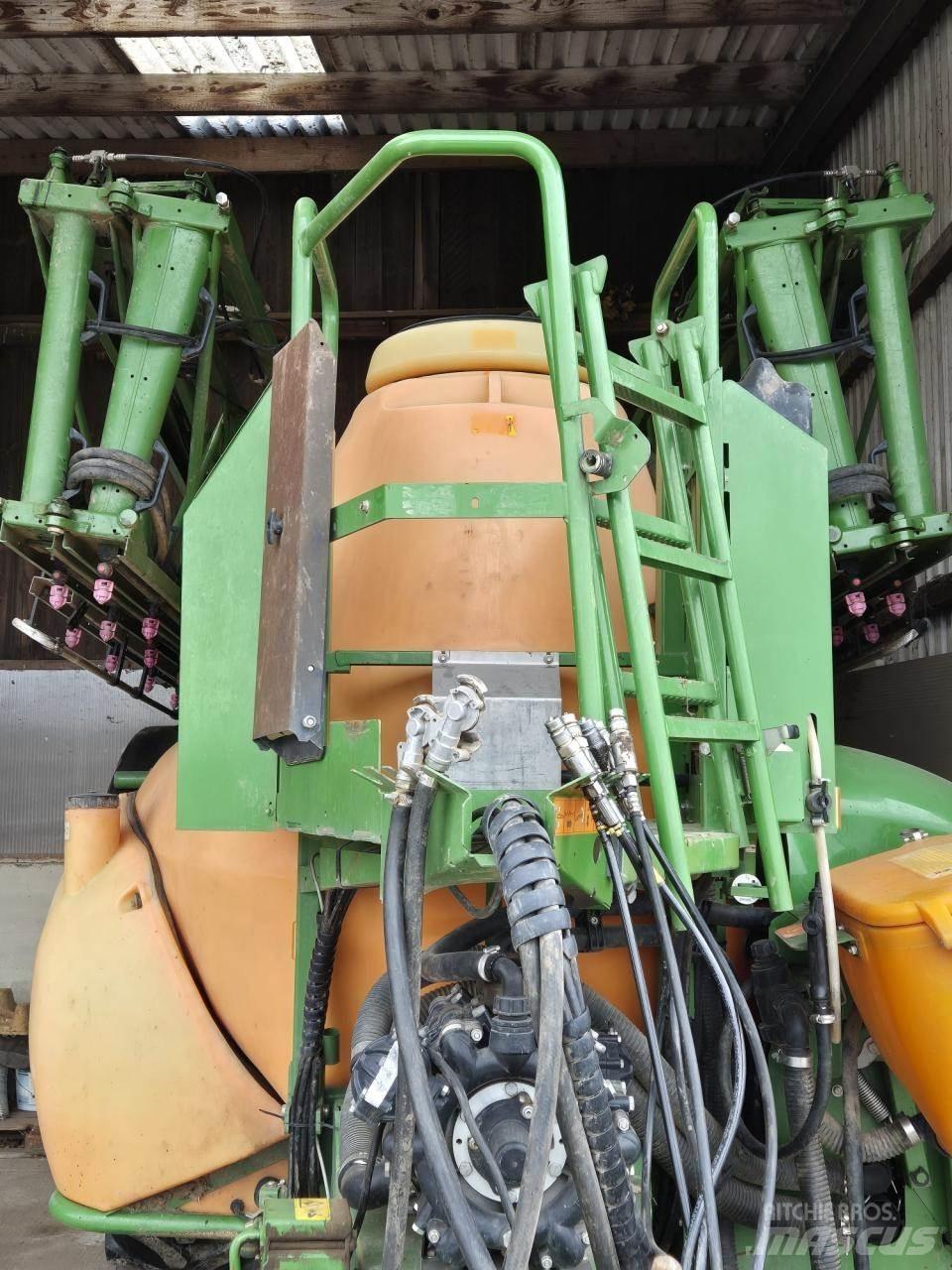 Amazone UX 4200 Dragna sprutor