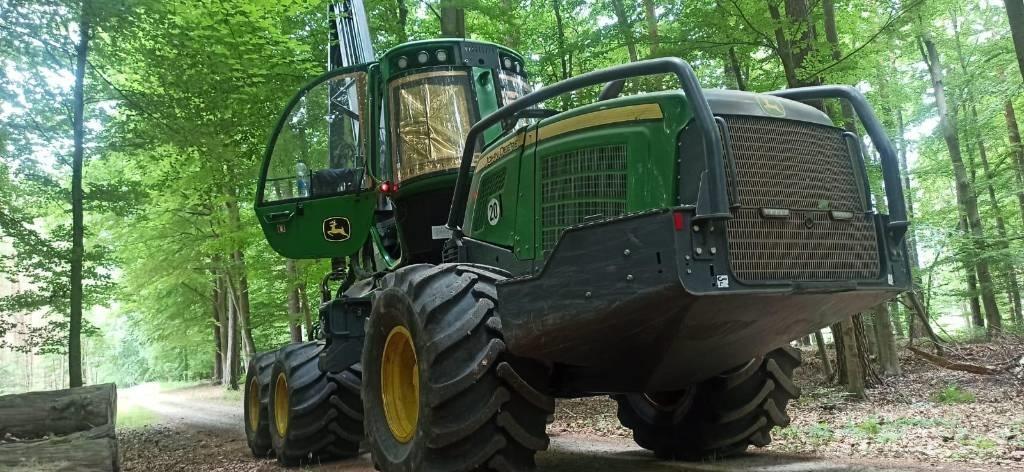 John Deere 1070G Skördare