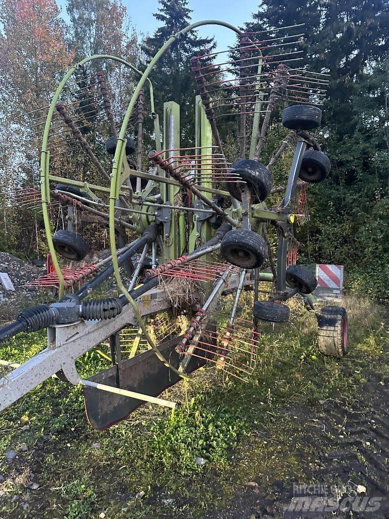 CLAAS Liner 2800 Vändare och luftare