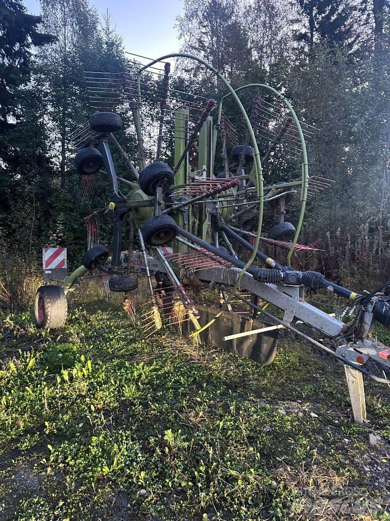 CLAAS Liner 2800 Vändare och luftare