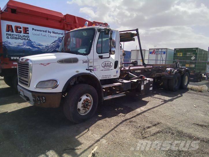 Freightliner M2 Lastväxlare med kabellift