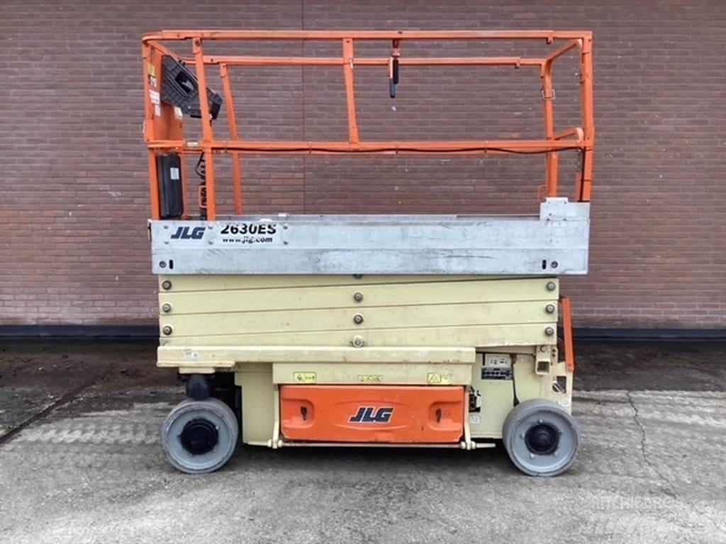 JLG 2630es Saxliftar