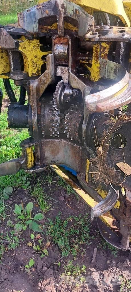 John Deere 1070 E Skördare