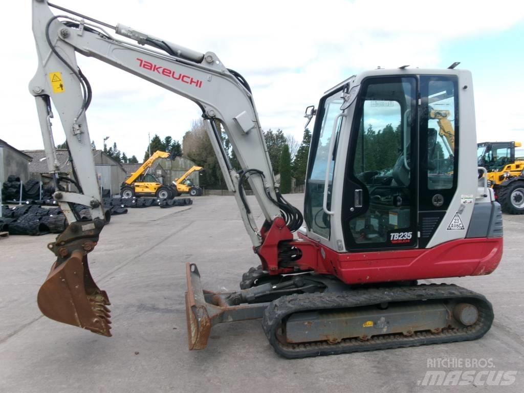 Takeuchi TB 235 Minigrävare < 7t