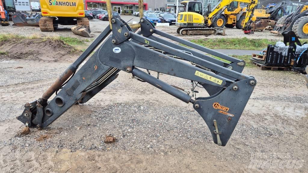 Hauer POM-C 150 Frontlastare och grävare