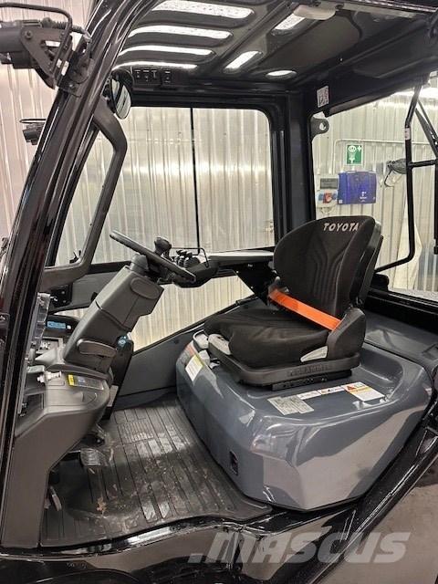 Toyota 52-8 FDF 30 Dieselmotviktstruckar