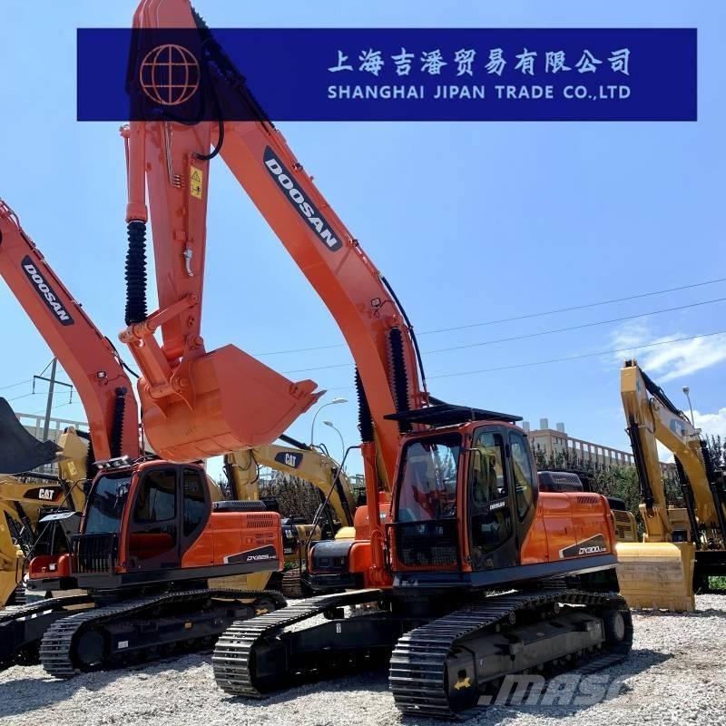 Doosan DX 300 Bandgrävare