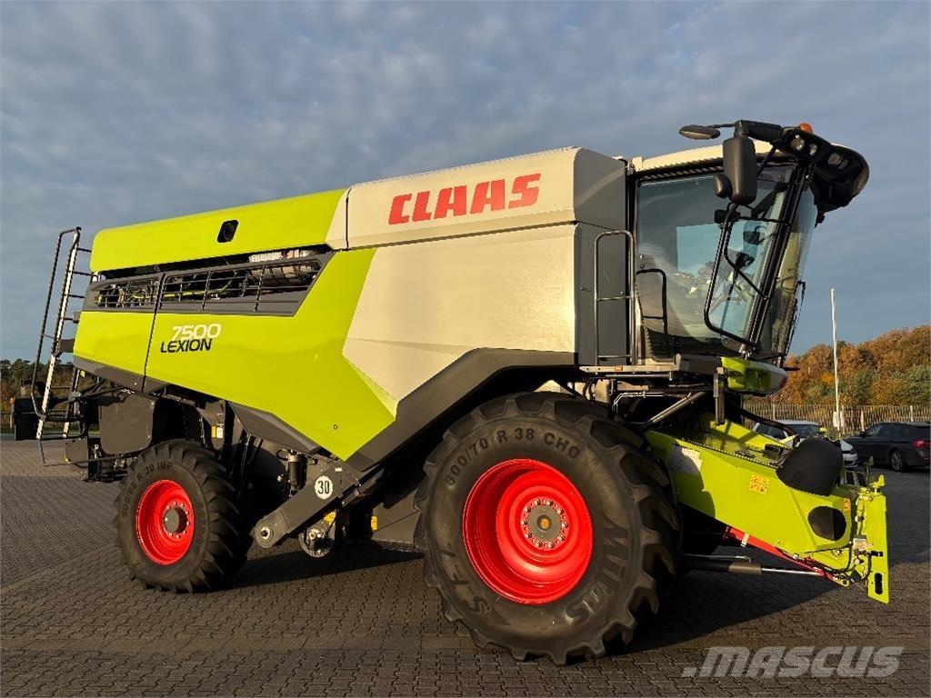 CLAAS LEXION 7500 Skördetröskor