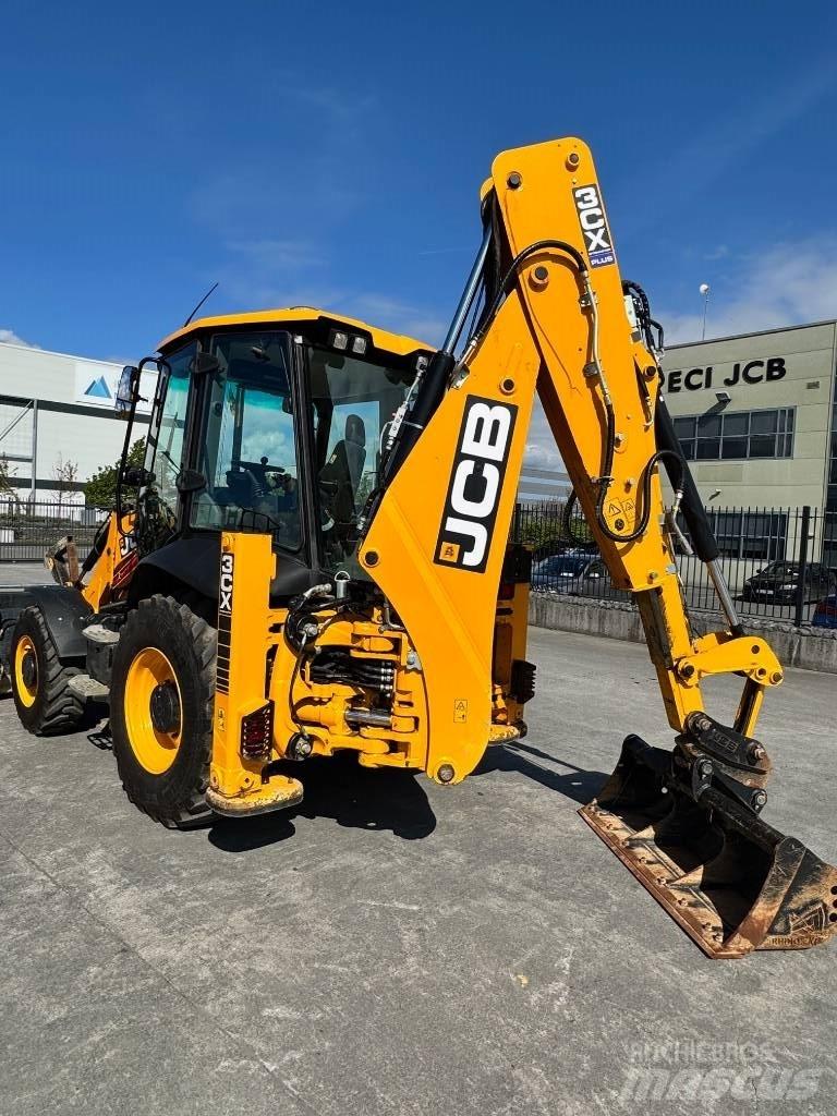 JCB 3CX PLUS Grävlastare