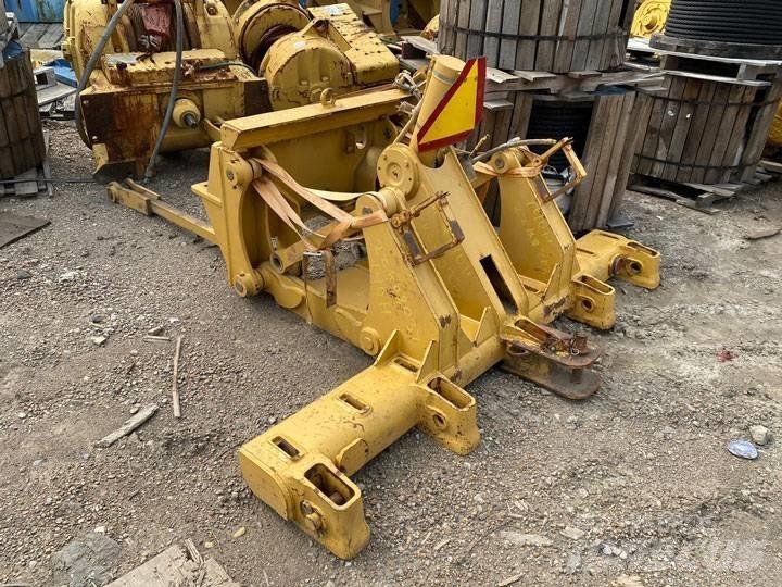 CAT 140 H Ripper Övriga