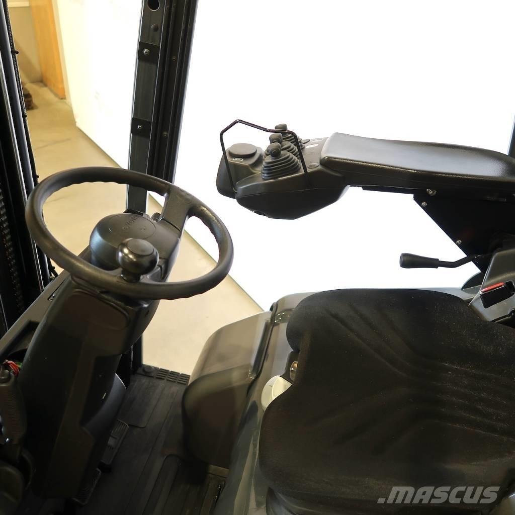 Toyota 7FBEST10 Elmotviktstruckar